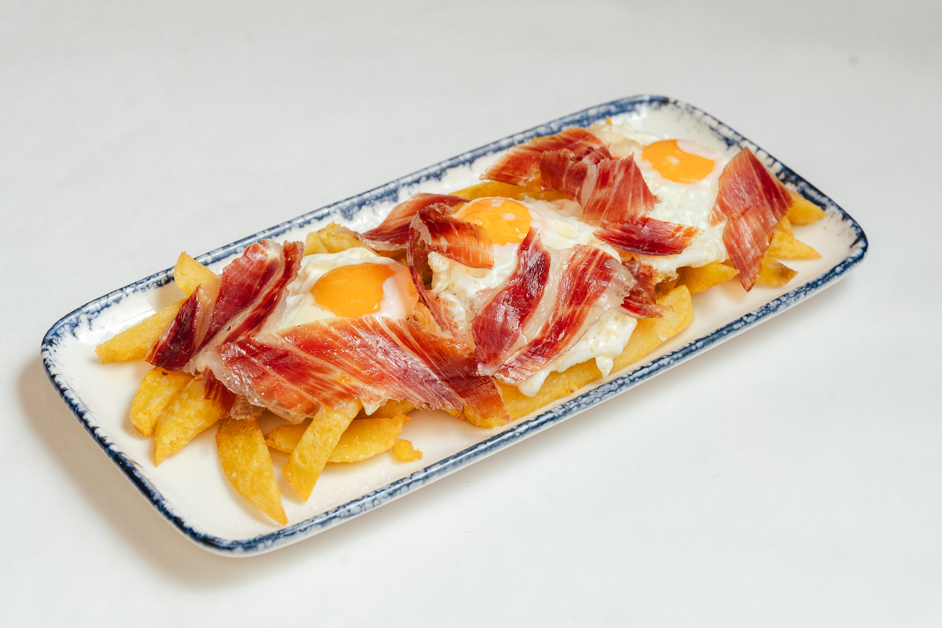 Huevos rotos- restaurante- Cruz Blanca Las Murallas