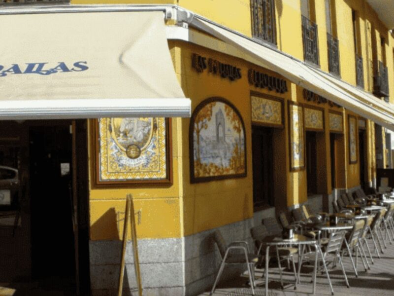 Restaurante Exterior Cruz Blanca Las Murallas